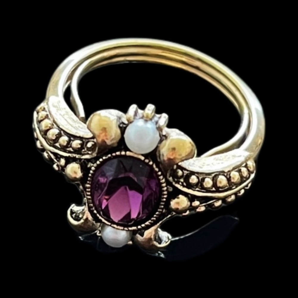 🔮 Beautiful Vintage Avon Amethyst Ring